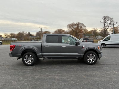 2022 Ford F-150 Crew Cab XLT 4x4 5 1/2 FT Box