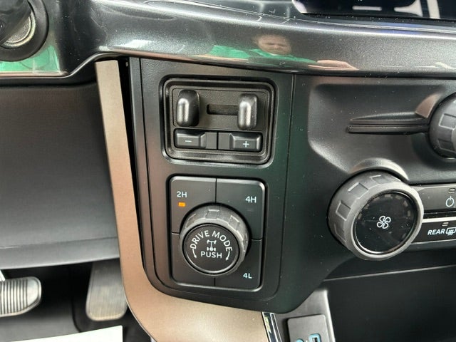 2024 Ford F-150 Crew Cab STX 4x4