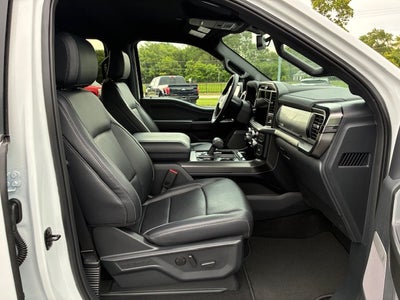 2025 Ford F-150 Crew Cab Lariat Gas 4x4
