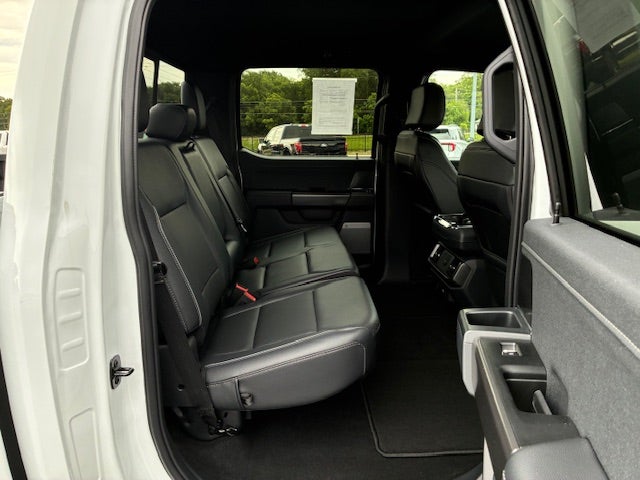 2025 Ford F-150 Crew Cab Lariat Gas 4x4