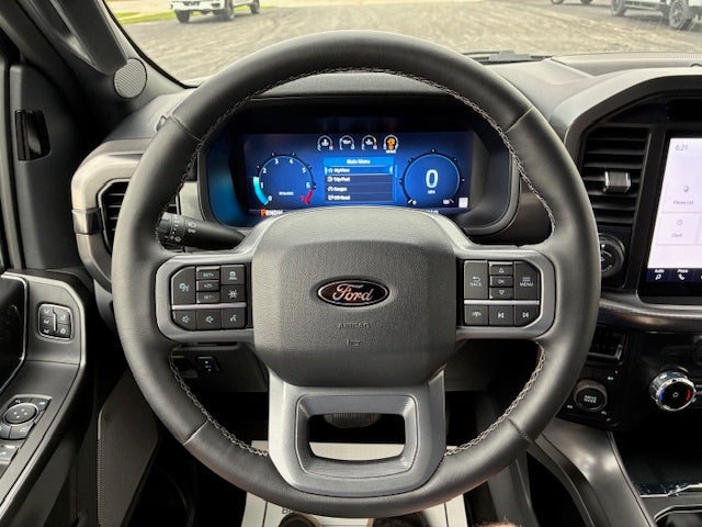 2025 Ford F-150 Crew Cab Lariat Gas 4x4