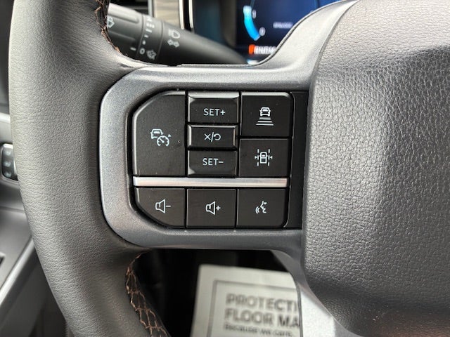 2025 Ford F-150 Crew Cab Lariat 4x4