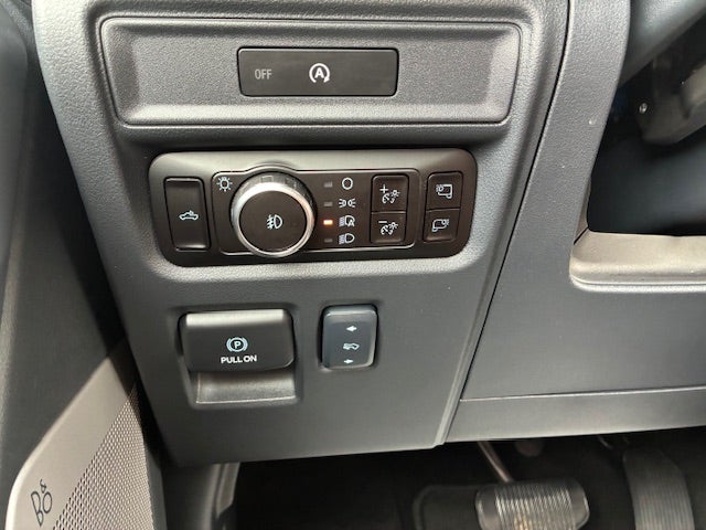 2025 Ford F-150 Crew Cab Lariat 4x4