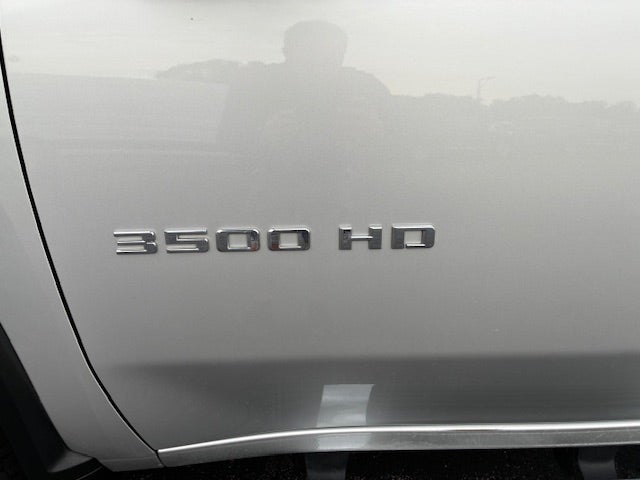 2020 Chevrolet Silverado 3500 Crew Cab LTZ DIESEL 4x4 8FT Bed