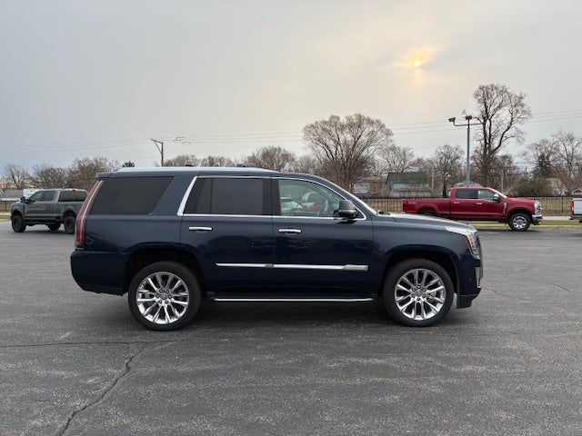 2020 Cadillac Escalade Luxury 4x4