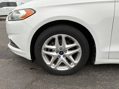 2013 Ford Fusion SE Front Wheel drive