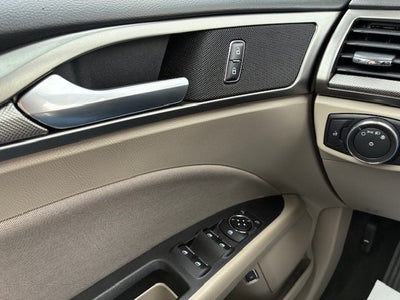 2018 Ford Fusion Hybrid SE Front Wheel Drive