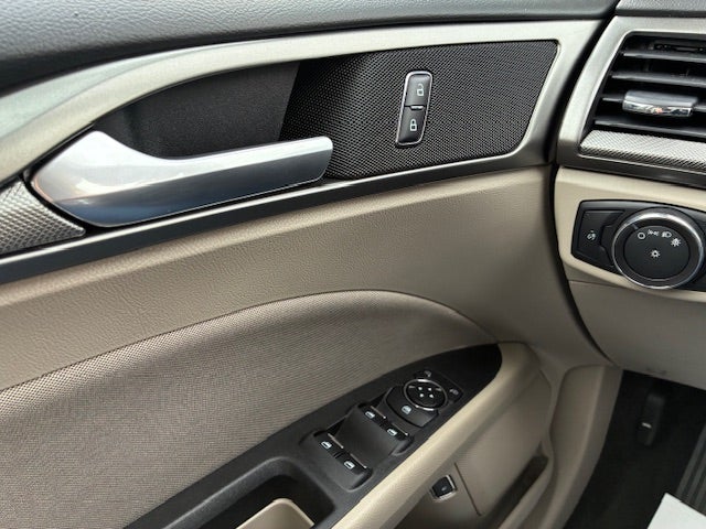 2018 Ford Fusion Hybrid SE Front Wheel Drive